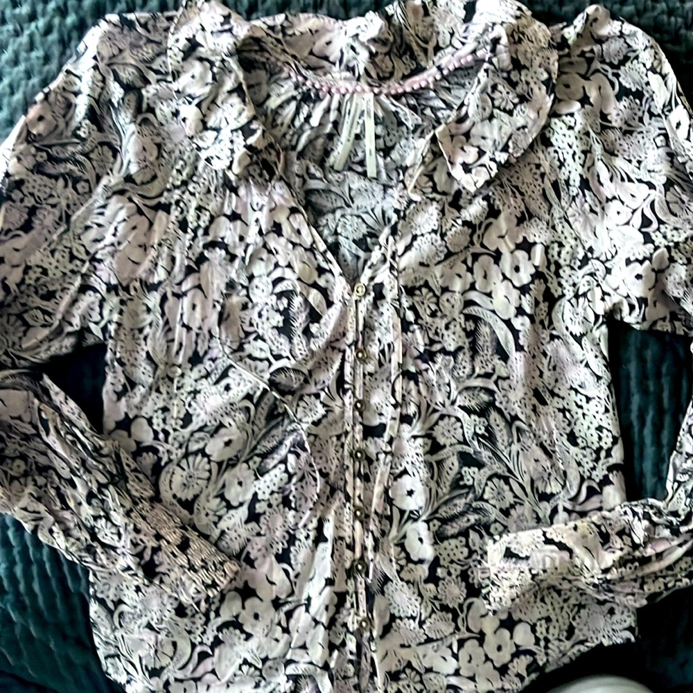 Ruffle floral blouse